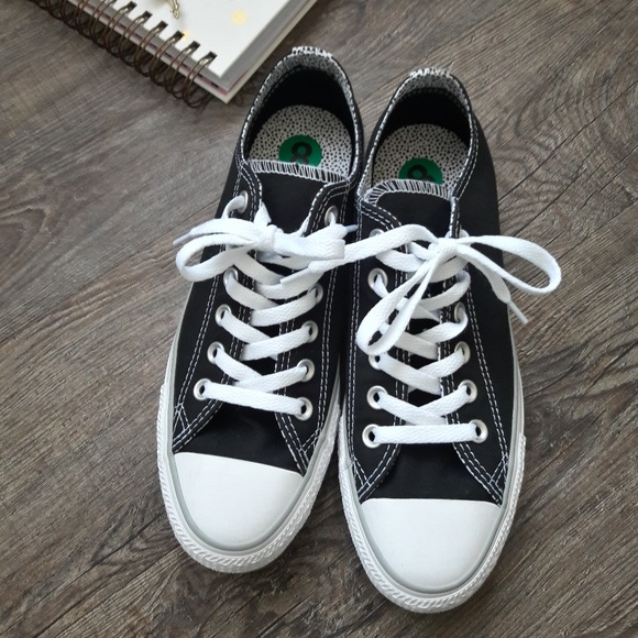 NEW Converse Chuck Taylor Low-Top - Picture 5 of 6